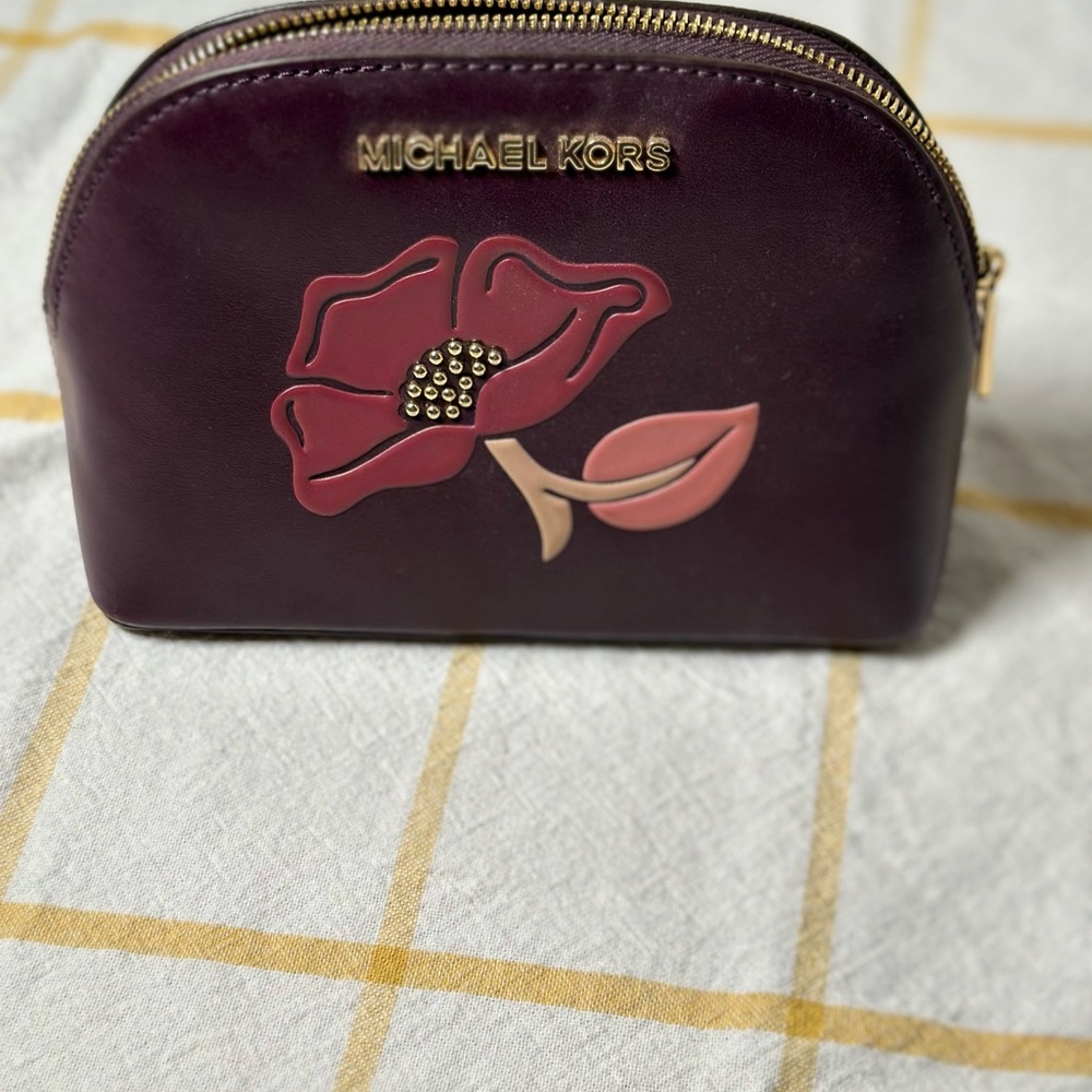 Michael Kors Cosmetic bag